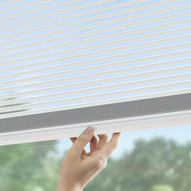 LEVOLOR Trim+Go 1- Slat Width 60- x 72- Mobiel inzetbaar White Vinyl Room Darkening Mini-blinds