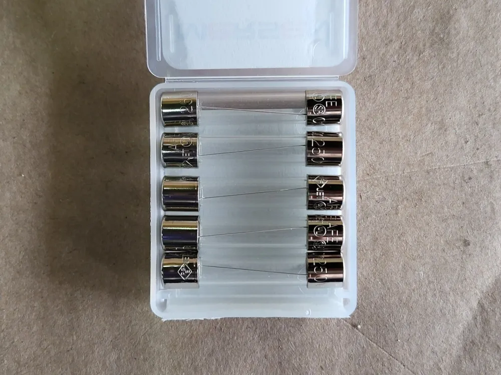 10 Amp Fast-Acting Fuse GGC10 (Lot 15)