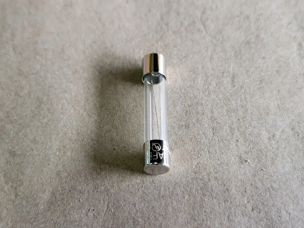 10 Amp Fast-Acting Fuse GGC10 (Lot 15)
