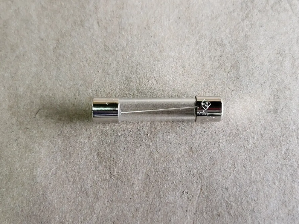 10 Amp Fast-Acting Fuse GGC10 (Lot 15)