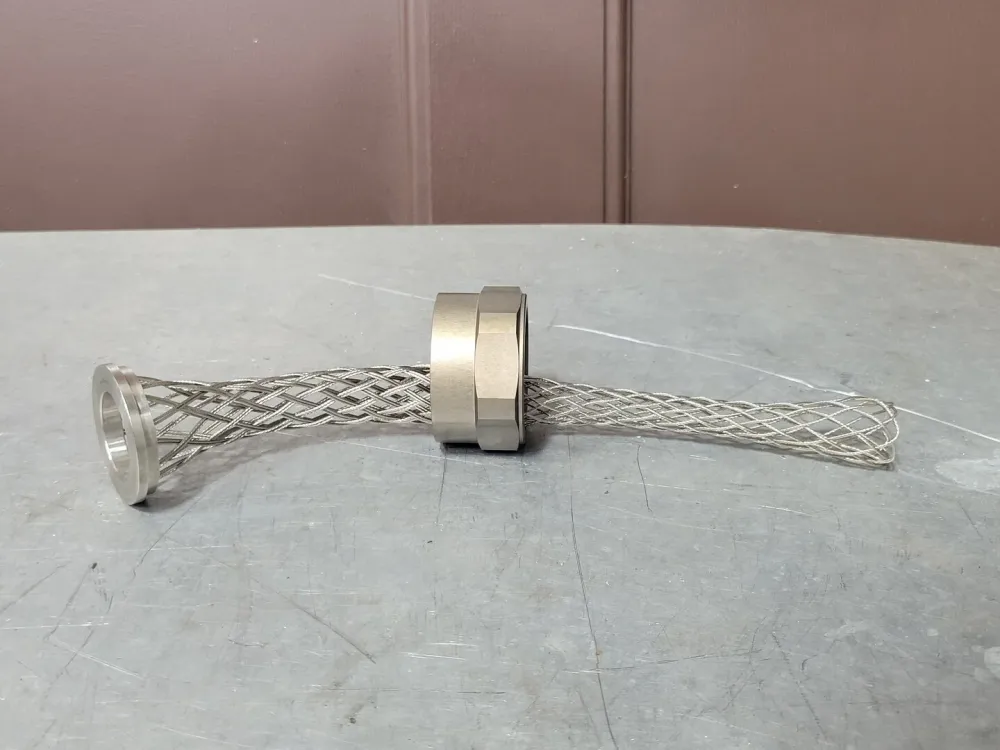 Roughneck Basketweave Cable Grip w/ Grommet