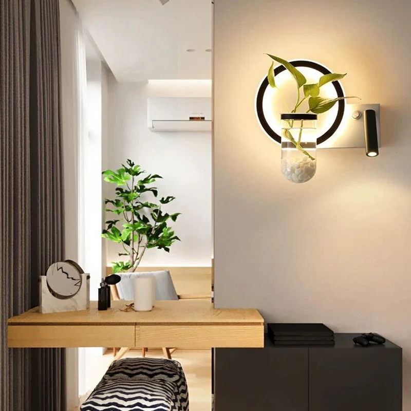 Decoratieve lusvormige wandkandelaar van metaal LED-wandlamp met spot en plantenpot zwart-wit | Incl. Montageset