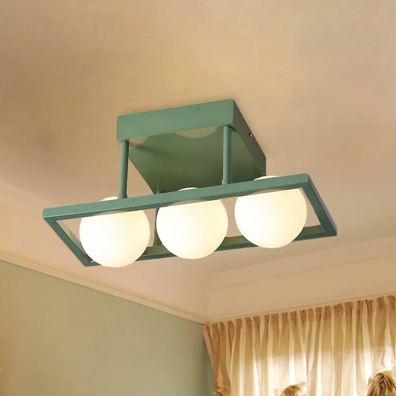 Rechthoekige ijzeren semi-inbouwlamp Macaron 3/4/6-kops groene plafondlamp met bolvormige witte glazen kap