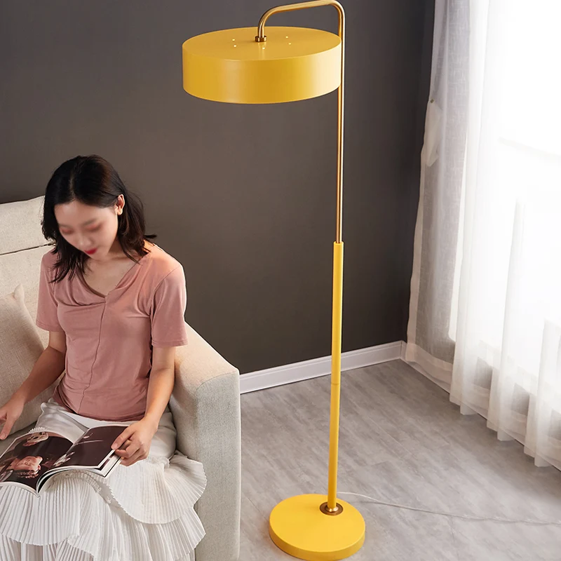Premium Kwaliteit Macaron 1-kops vloerlamp zwart/blauw/geel afwerking Drum staande lamp met ijzeren kap voor woonkamer