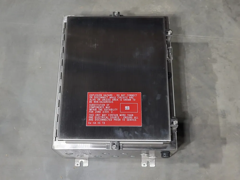 Wall-Mount Type 4X Enclosure 20"X16"X8" Stainless Staal 316L, A20H1608SS6LP