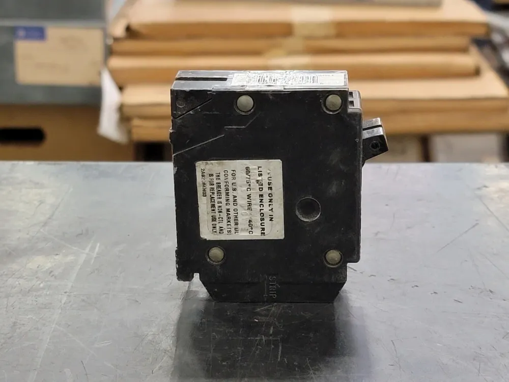 15 Amp, 2 Pole, 120/240 volts Circuit Breaker BR1515