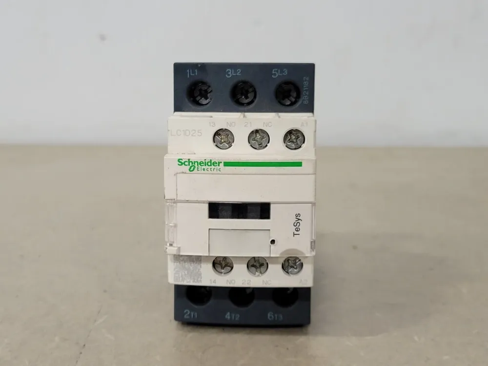 25 Amp, 3 Pole, 1NO + 1NC Contactor LC1D25 voor Badkamer en Keuken