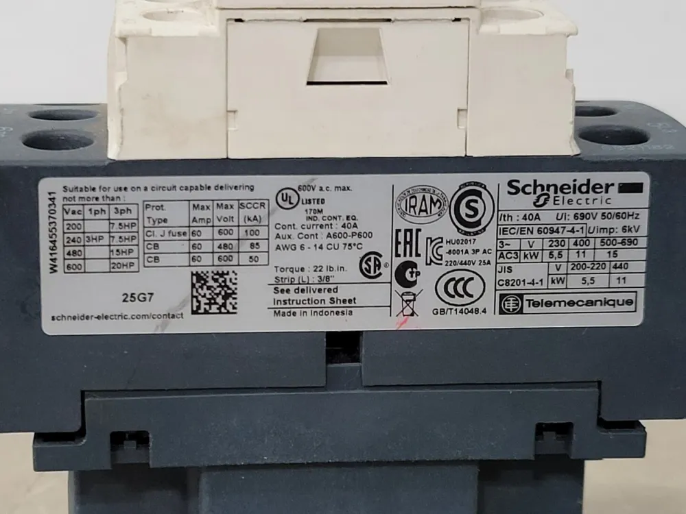 25 Amp, 3 Pole, 1NO + 1NC Contactor LC1D25 voor Badkamer en Keuken