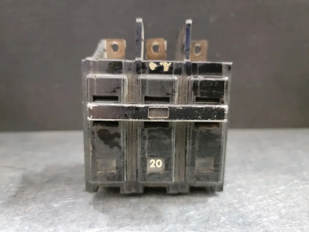 20 Amp, 3 Pole, 240 volts Circuit Breaker EQ-B320