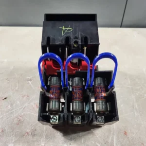 Disconnect Switch w/ 3 Times 15 Amp fuse AJT15 met 2 jaar garantie