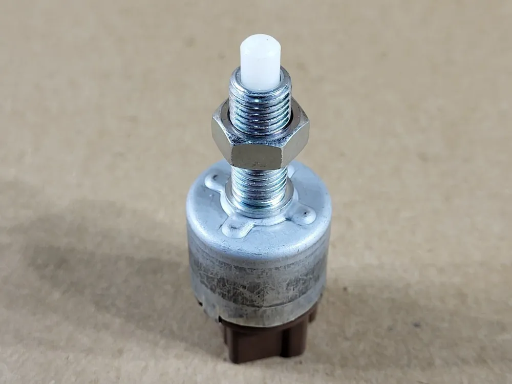 Stop Lamp Switch Assembly 84340-42010