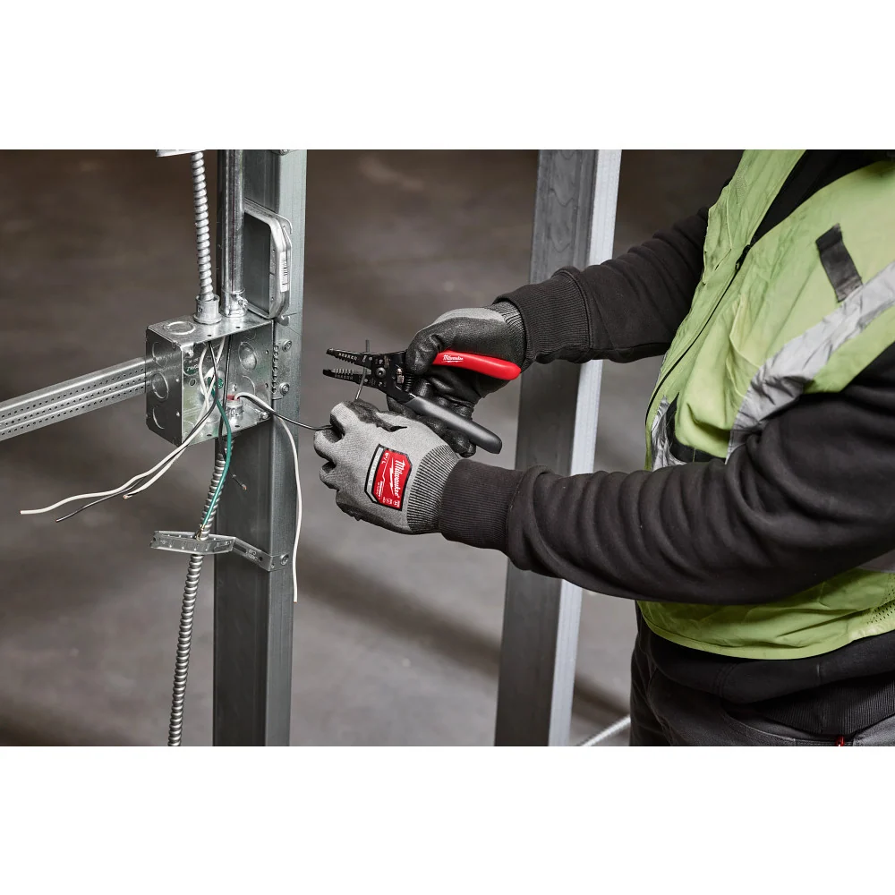 Precisie MILWAUKEE 20-32 AWG Low Voltage Dipped Grip Wire Stripper & Cutter