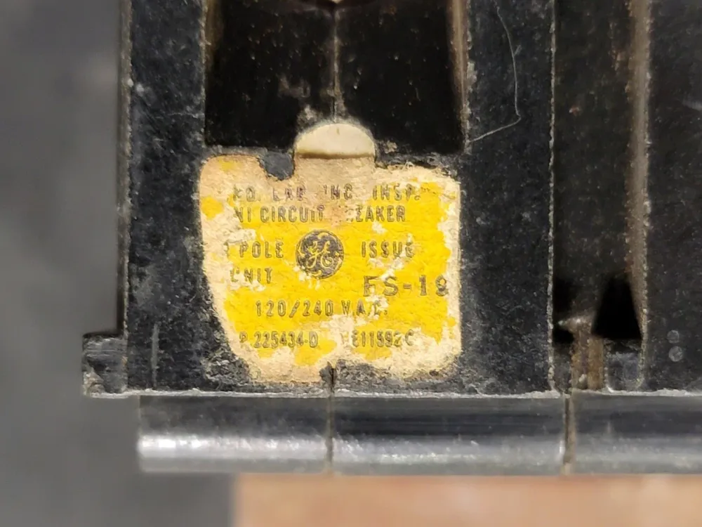 30 Amp, 2 Pole, 120/240 volts Circuit Breaker TQL230