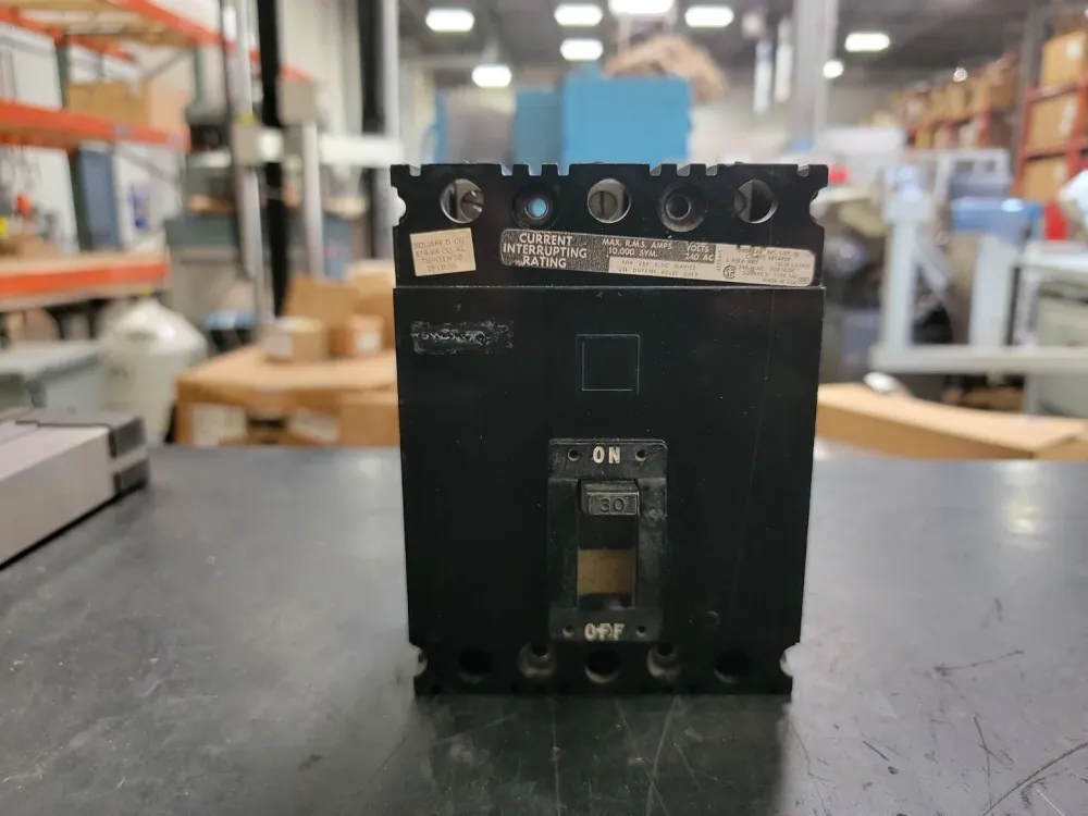 30 Amp, 3 Pole, 240 volts Circuit Breaker FAL34030