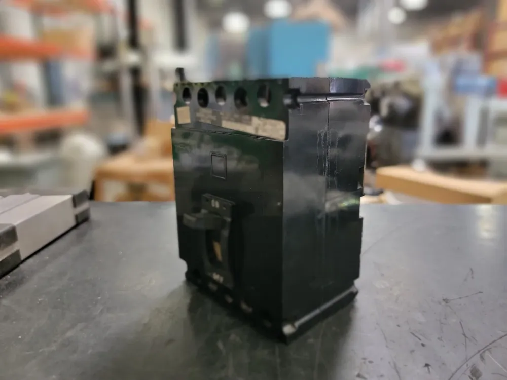 30 Amp, 3 Pole, 240 volts Circuit Breaker FAL34030