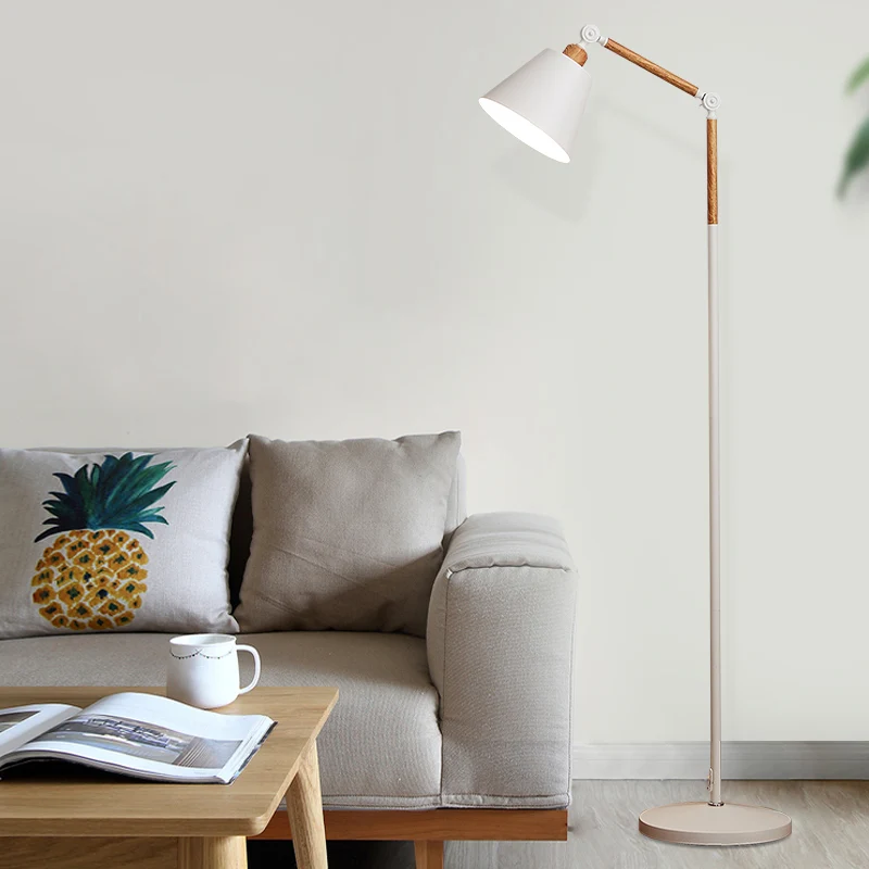 Energiezuinige LED Draaibare taps toelopende vloerlamp met één lamp, Scandinavische metalen staande lamp voor de woonkamer