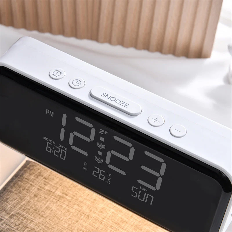 3--1 Bedlamp - Draadloos Opladen | LED & Alarmklok
