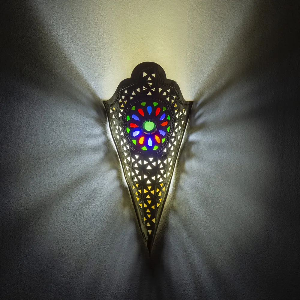Arabische vergulde messing wandlamp met steen