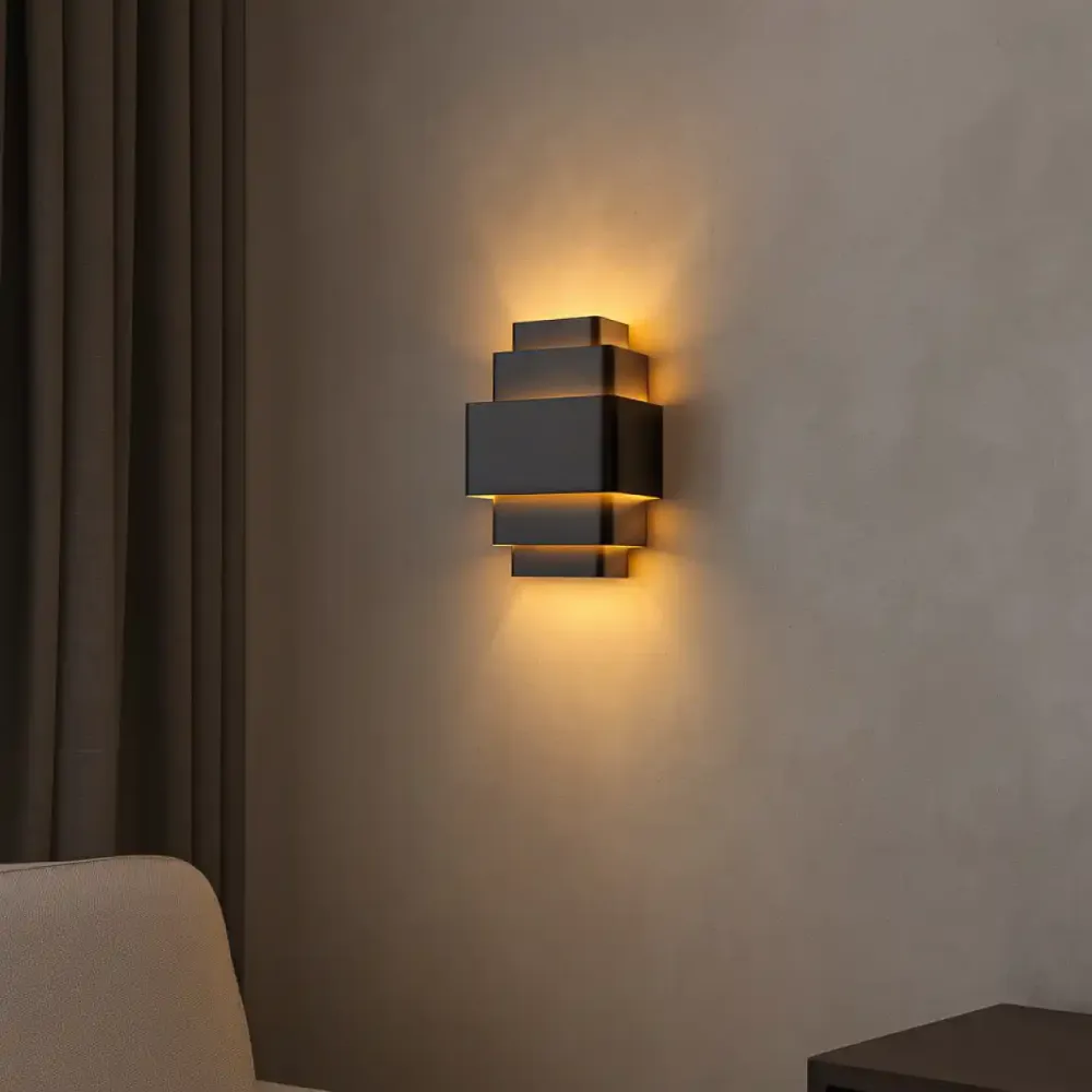 Artdelight wandlamp Layers - 3 lichts - 12 x 28 cm - zwart goud