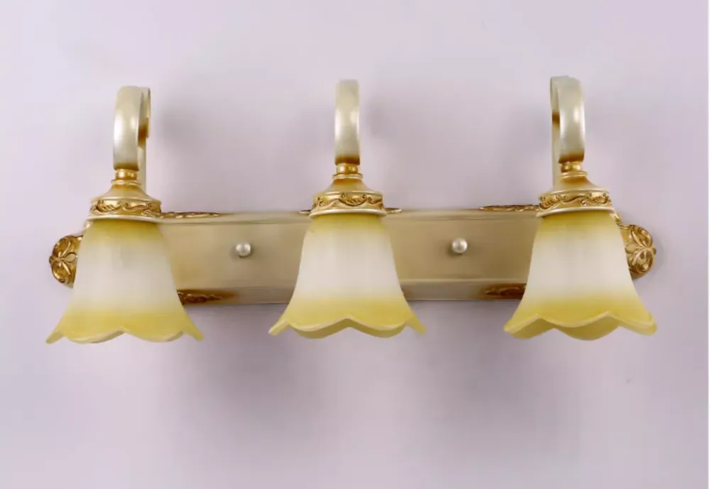 1/2/3-Head Flower Vanity Light Armatuur Koloniale Stijl Goud Opaal Glas Wandmontage Lamp voor Badkamer Clearhalo