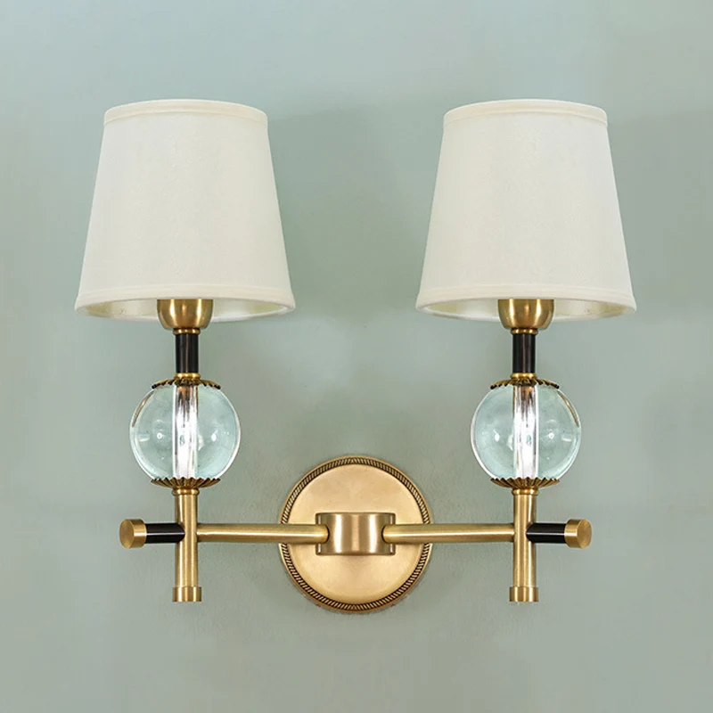 1/2-koppige slaapkamer wandkandelaar modernisme messing afwerking helder kristallen wandlamp met conische stoffen kap Clea...