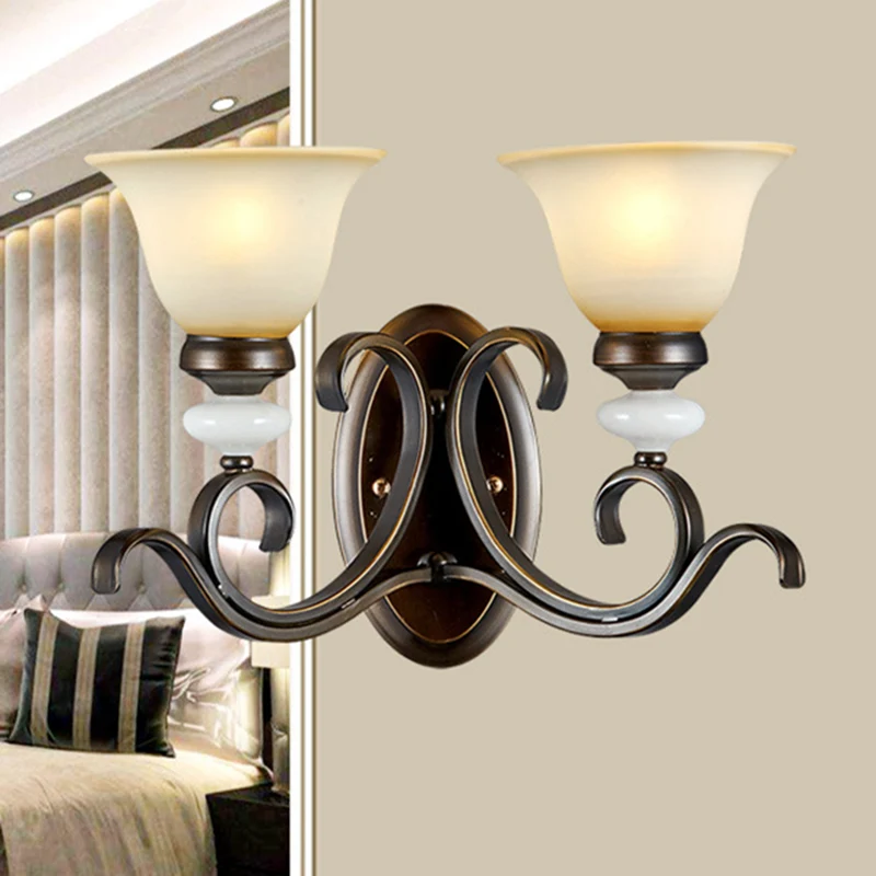 1/2-lichts Bell wandlamp antieke stijl zwart matglazen wandkandelaar met ronde arm voor slaapkamer Clearhalo