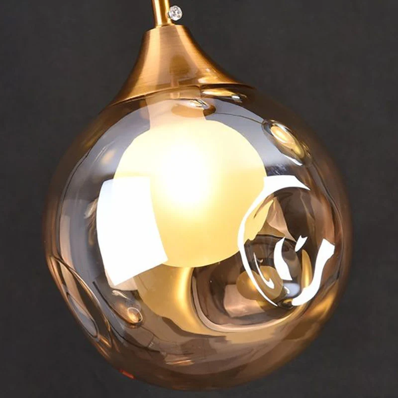 1-koppige nachtkastje hanglamp postmoderne koperen plafondlamp met bolvormige glazen kap Clearhalo