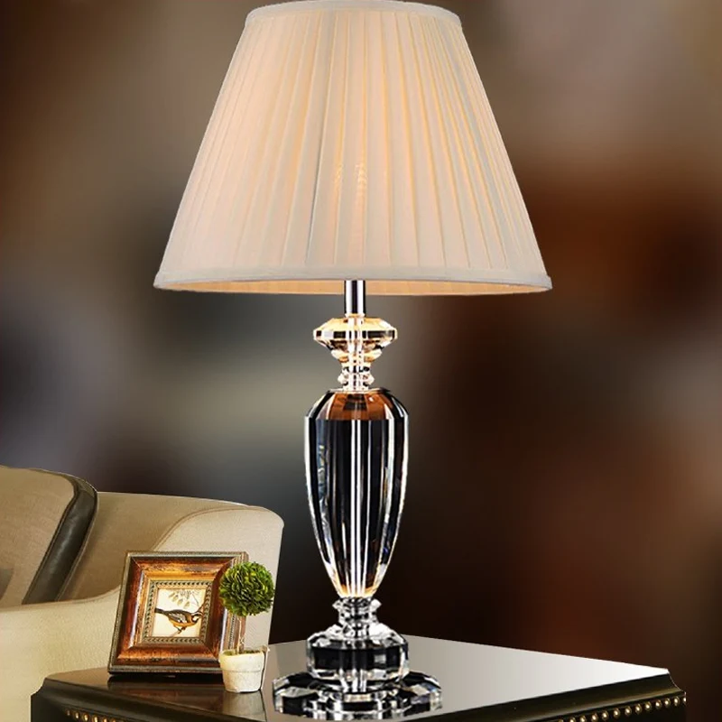 1-koppige woonkamer bureaulamp moderne beige taakverlichting met brede stoffen kap Clearhalo
