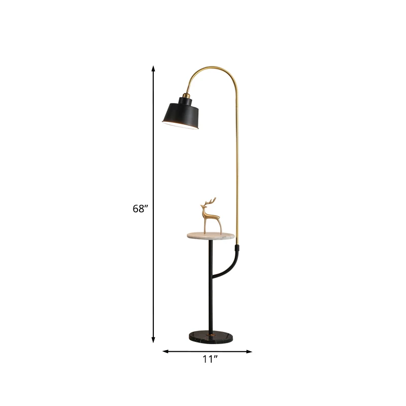 1-kops woonkamerstandaard bureaulamp modernistische zwarte afwerking vloerlamp met trapezium metalen kap Clearhalo