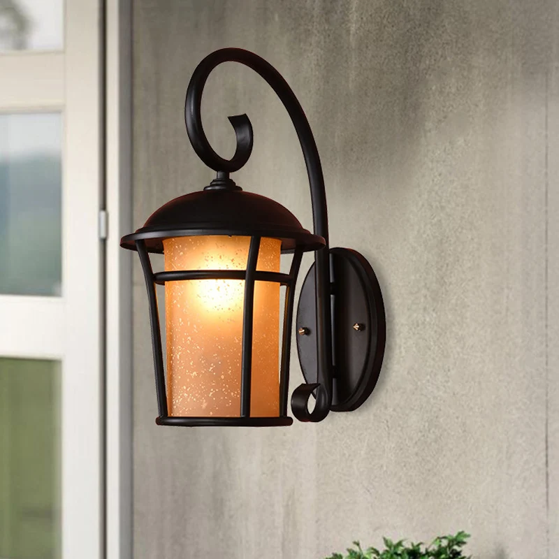 1-kopscilinder wandgemonteerde verlichting Landelijke zwarte afwerking Amberkleurige glazen wandkandelaar met zwenkarm Cle...