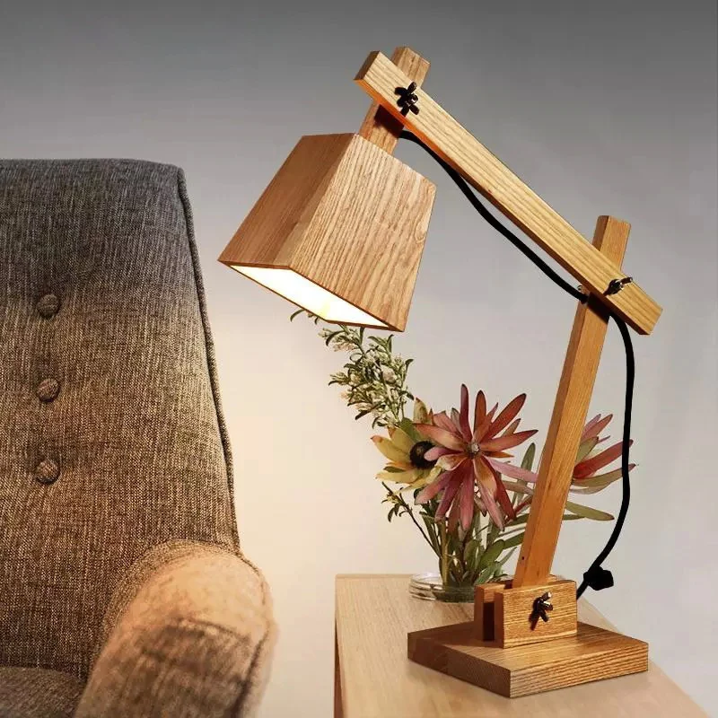 1-lamps slaapkamer tafellamp moderne bruine kleine bureaulamp met trapeziumvormige houten kap Clearhalo