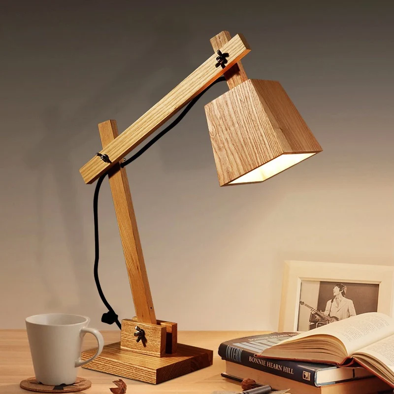 1-lamps slaapkamer tafellamp moderne bruine kleine bureaulamp met trapeziumvormige houten kap Clearhalo