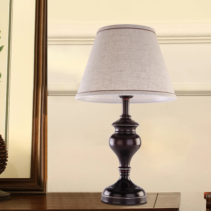1-lamps stof nachtverlichting landelijke zwarte afwerking taps toelopende tafellamp met urnbasis Clearhalo