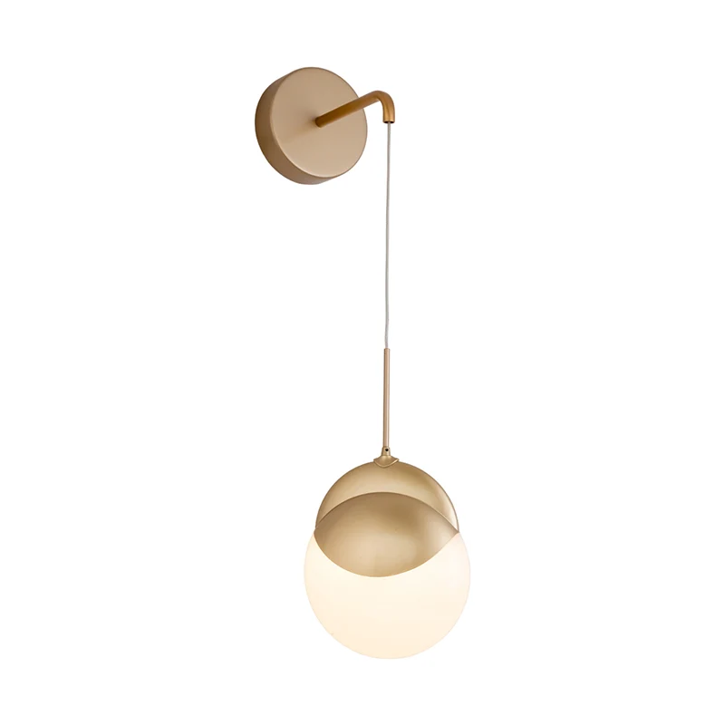 1-lamps woonkamer wandlamp moderne gouden schanslamp met ronde melkglazen kap Clearhalo