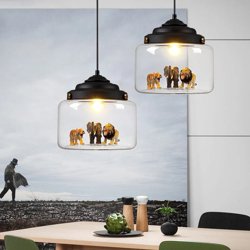 1-lichts eetkamer hangarmatuur modernistische zwarte afwerking hanglamp met trommelhelder glazen kap Clearhalo