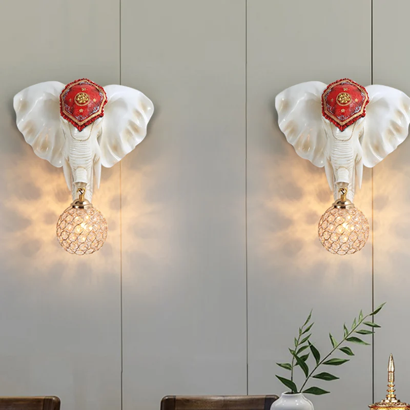 1-lichts koepel/waterdruppel wandverlichting landelijk wit/goud ingelegde kristallen wandlamp met decor van olifantenkop C...