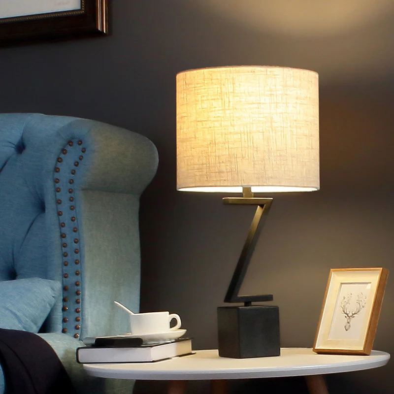 1-lichts nachtlampje Minimalistische leeslamp van trommelstof met zwarte Z/O-basis voor nachtkastje Clearhalo