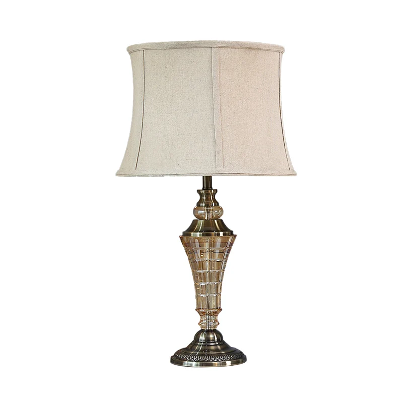 1-lichts slaapkamernachtlampje, landelijk, stijlvol, beige tafellamp met taps toelopende stoffen kap Clearhalo