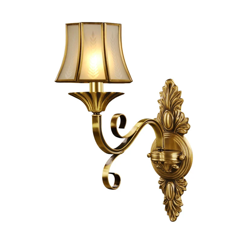 1-lichts uitlopende wandlamp armatuur traditioneel messing matglas wandmontage licht voor slaapkamer Clearhalo