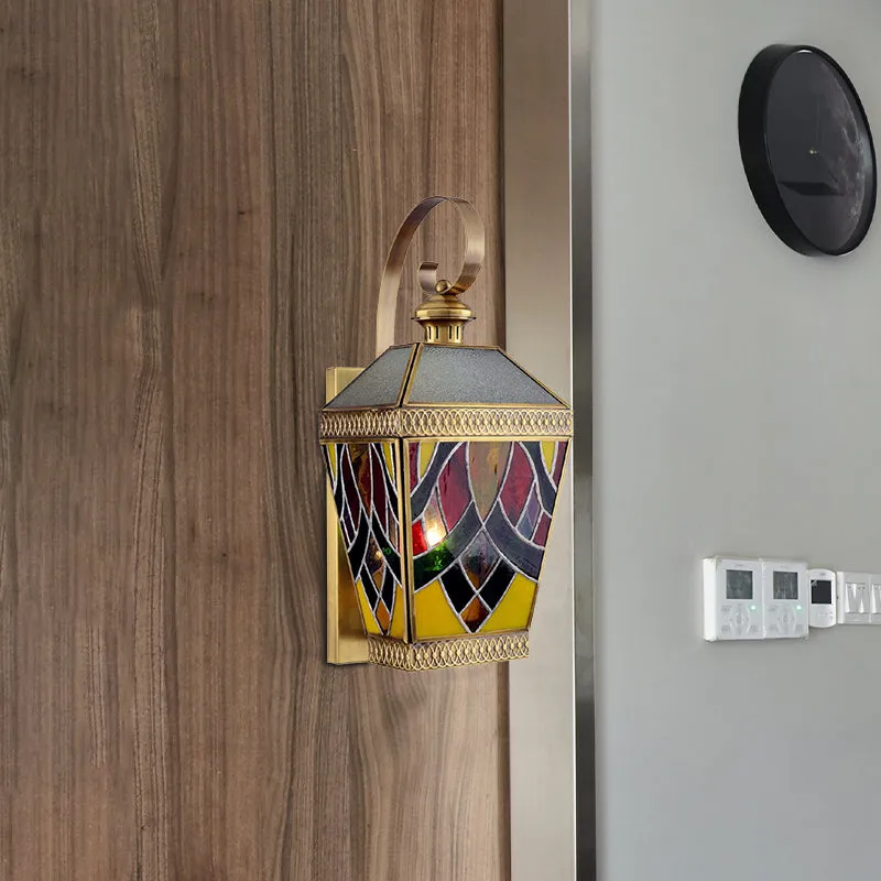1-lichts wandlamp, hoekkandelaar Arabische stijl, verlichting met piramidevormige wit/rode glazen kap Clearhalo