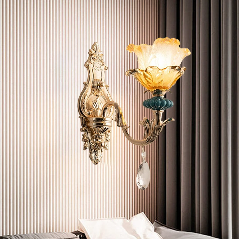 1-lichts wandverlichting met bloemenkap Amber Kristal Traditionele nachtkastje wandlamp goud Clearhalo