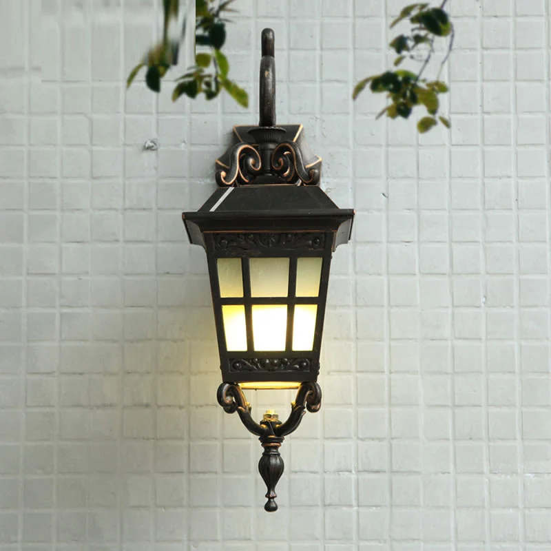 1-lichts witte matglazen schanslamp Lodges Zwarte afwerking Torenvorm Ideeën voor buitenmuurverlichting Clearhalo