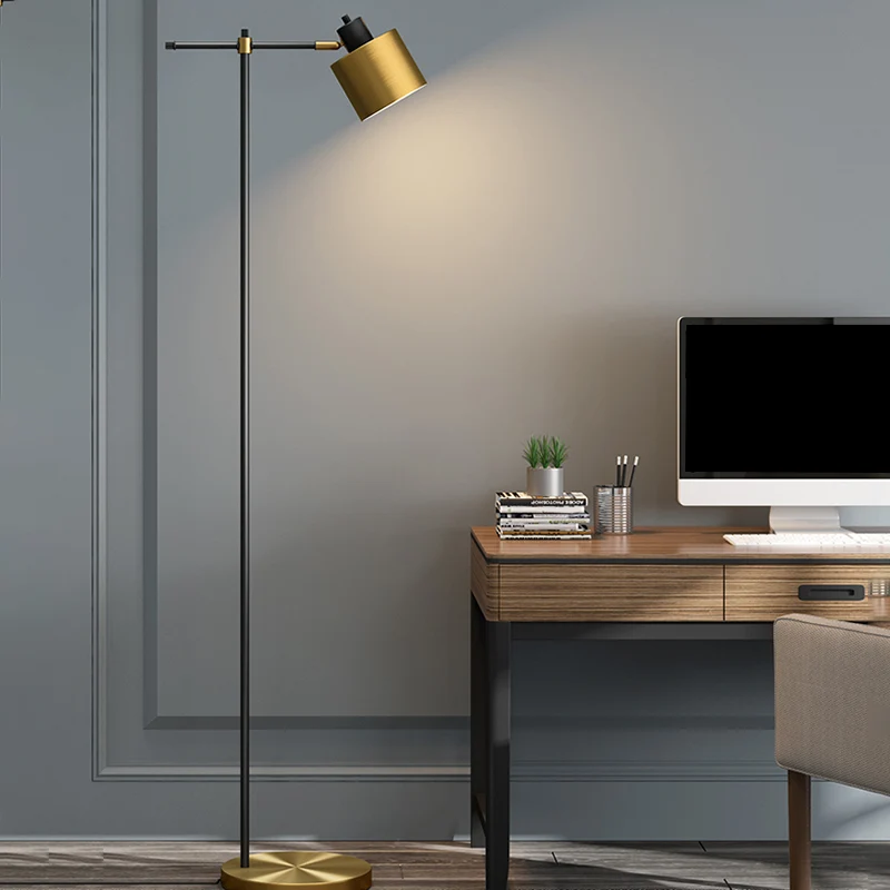 1-lichts woonkamer staande lamp Eenvoudige messing leesvloerlamp met metalen trommelkap Clearhalo