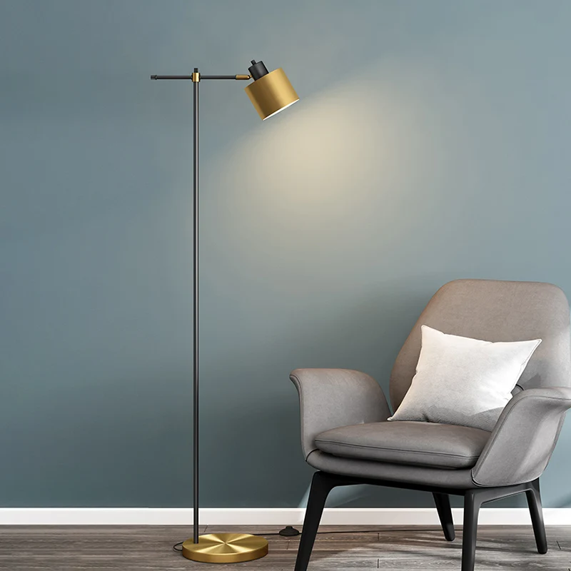 1-lichts woonkamer staande lamp Eenvoudige messing leesvloerlamp met metalen trommelkap Clearhalo