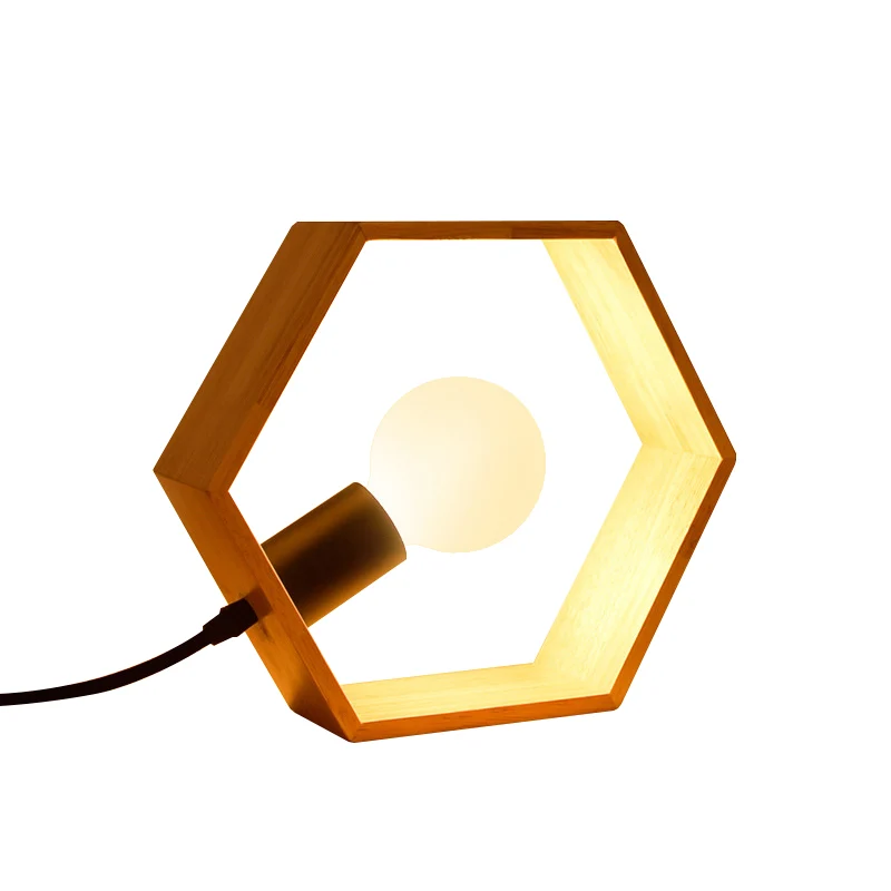 1-lichts zeshoekige tafelverlichting met frameschaduw Lodge-stijl houten staande lamp voor nachtkastje Clearhalo