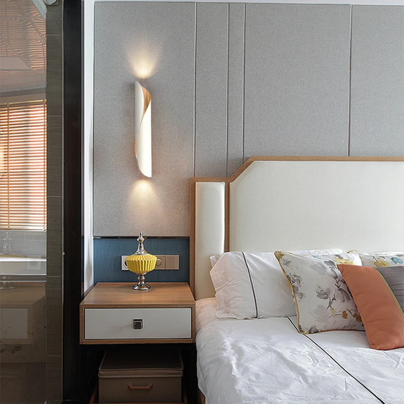 2-koppige gerolde inbouwsconce minimalisme zwart/wit metallic wandgemonteerde verlichting Clearhalo