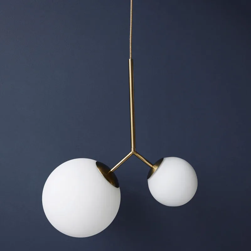 2-lichts hangende plafondlamp Nordic Gold hangende plafondlamp met bolvormige witte glazen kap Clearhalo