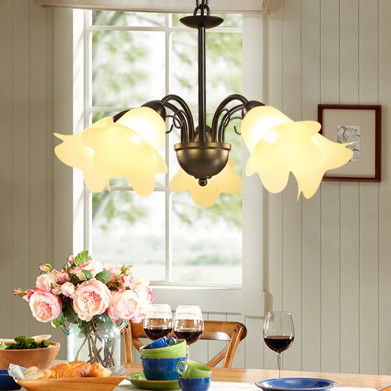 3/5/6 lampen eetkamer kroonluchter retro zwarte afwerking plafond hangende verlichting met bloemvormige melkachtige glazen...