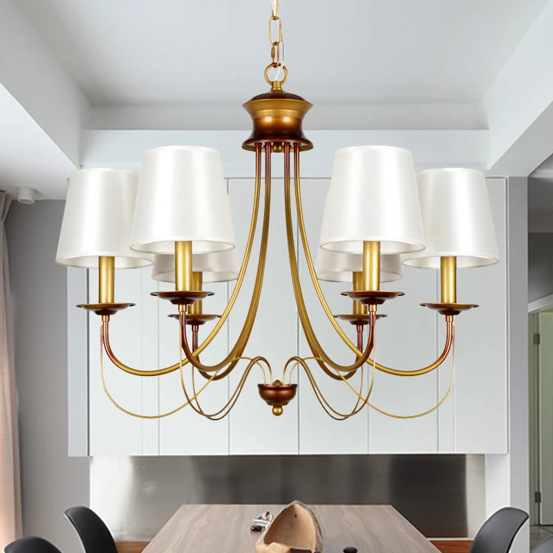 3/5/6 lampen messing afwerking hangende kroonluchter traditionele conische plafondlamp met witte stoffen lampenkap Clearhalo