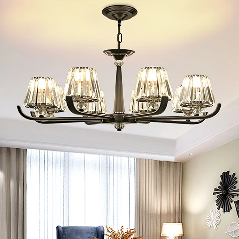 3/8-kops kroonluchterlamp met taps toelopend kristal Traditionele slaapkamerplafondlamp Clearhalo
